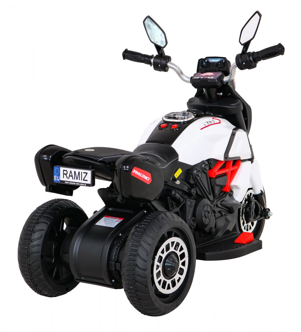 Motor Fast Tourist White
