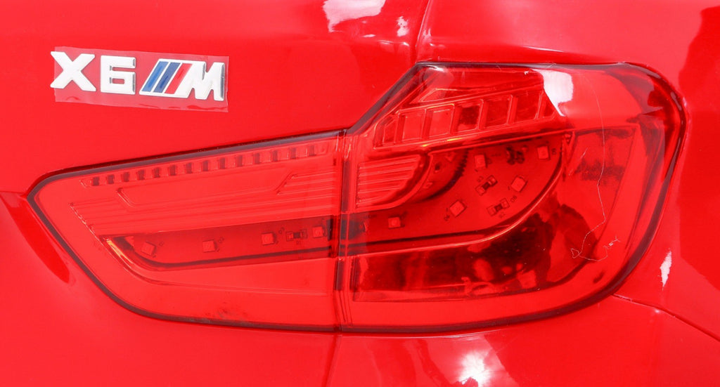 Vehicle BMW X6M Red