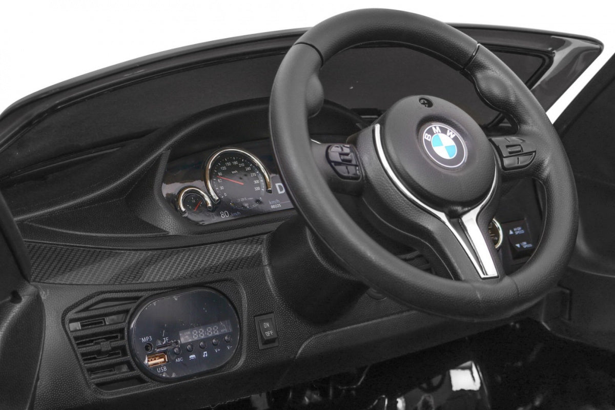 Vehicle BMW X6M Lacquered Black