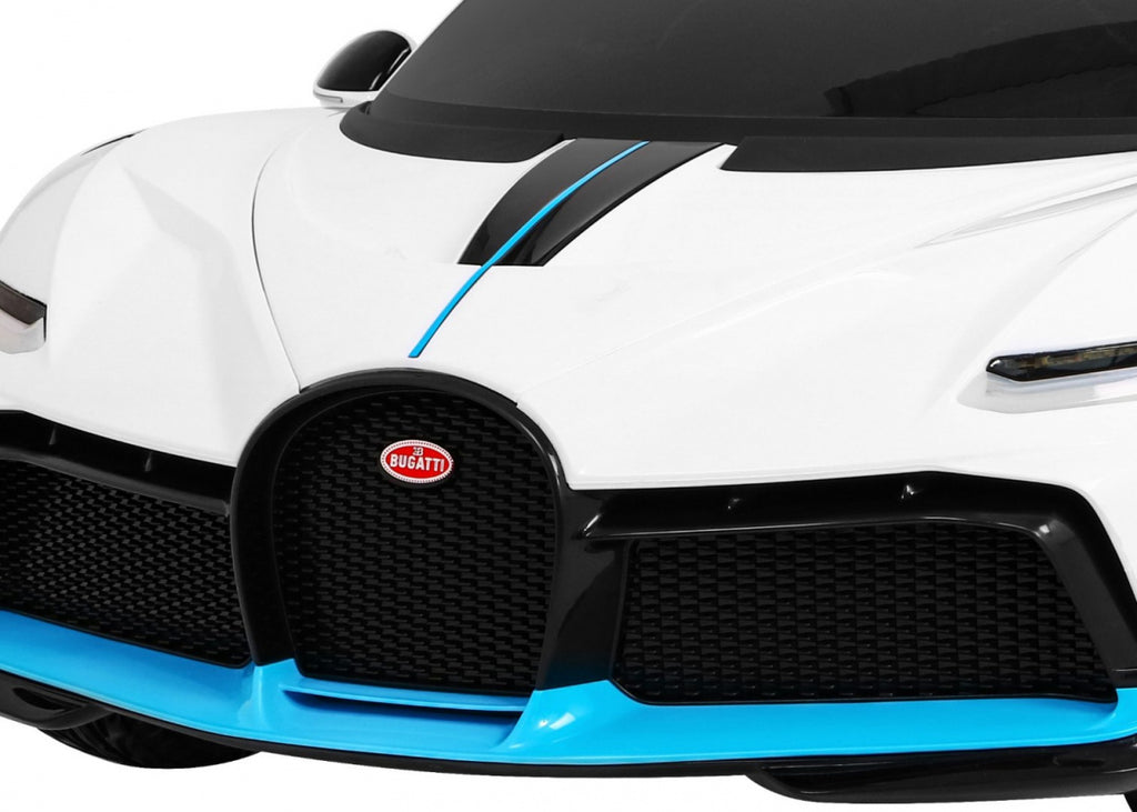 Bugatti Divo White