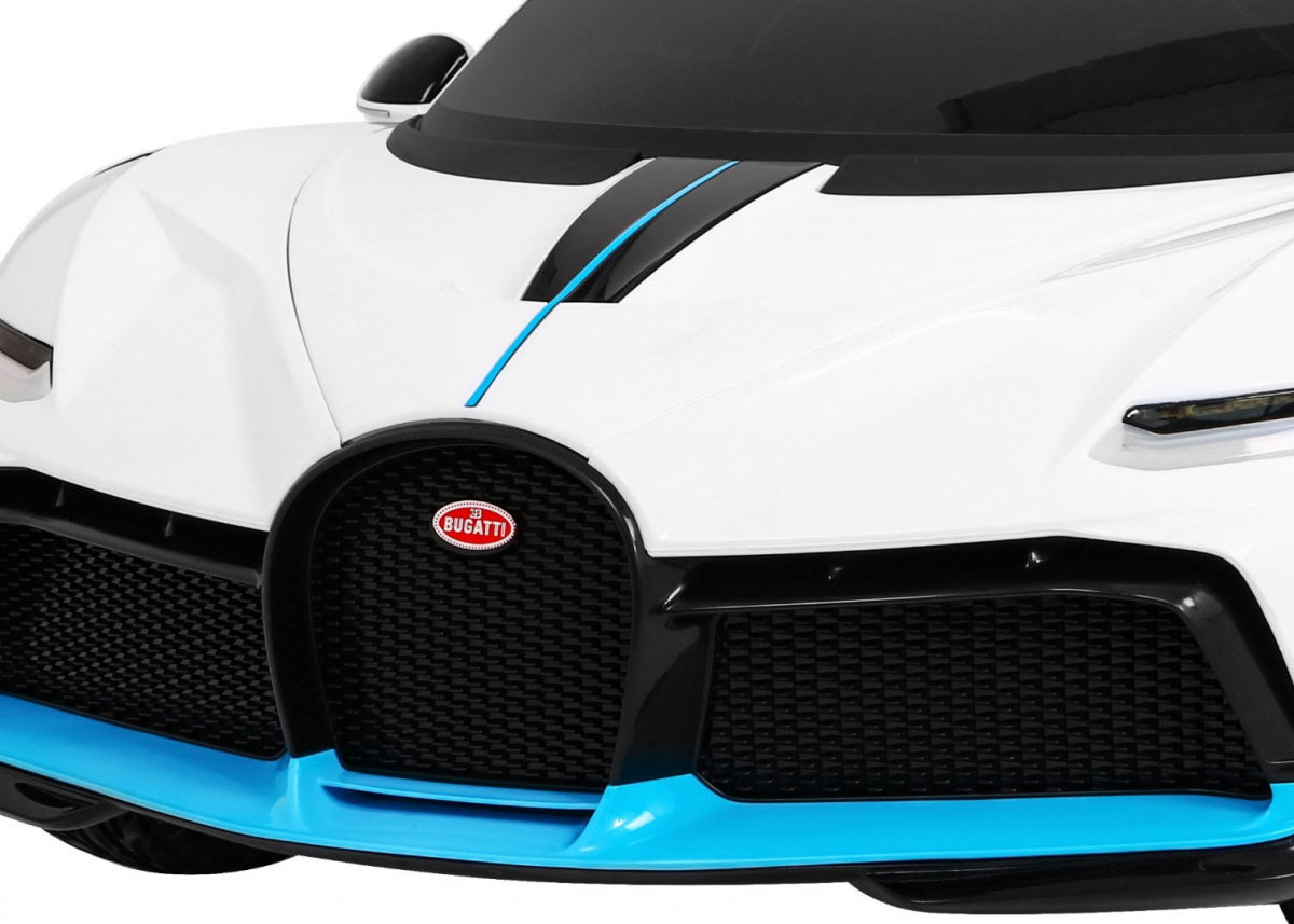 Bugatti Divo White