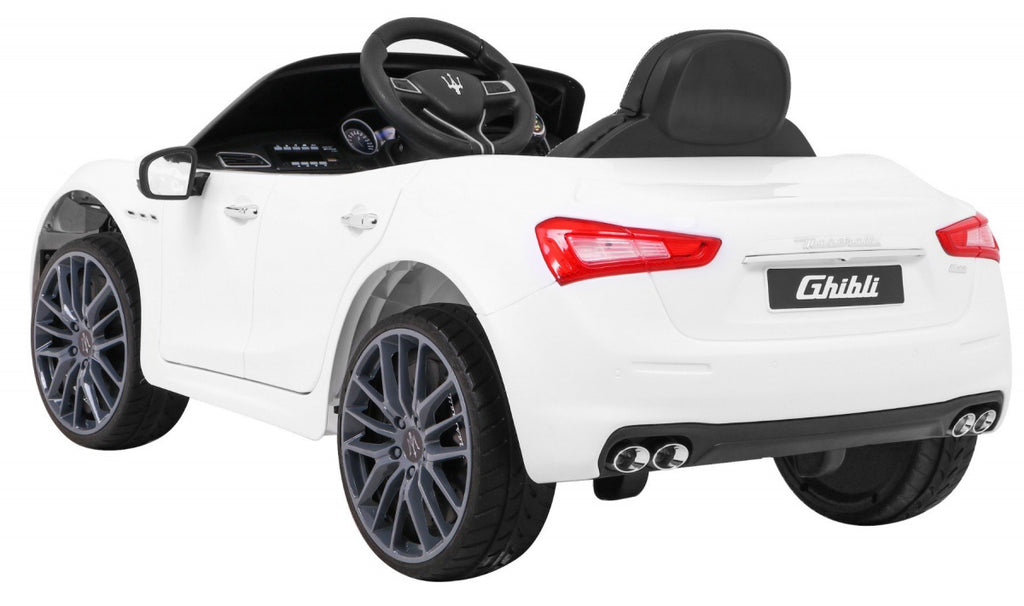 Maserati Ghibli Vehicle White