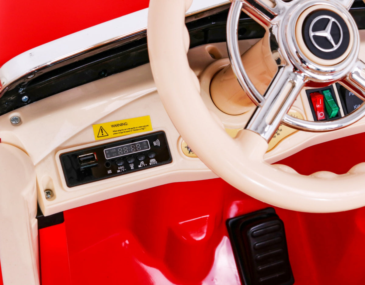 Vehicle Mercedes Benz Retro Type 540A Red