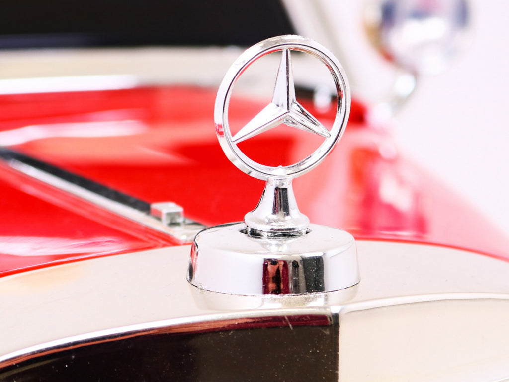 Elektrické autíčko Mercedes-Benz Retro Type 540A červená