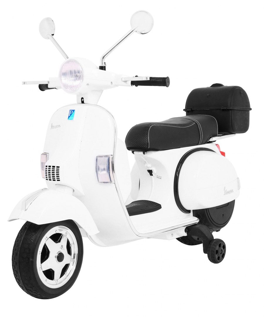 Elektrická motorka Vespa biela