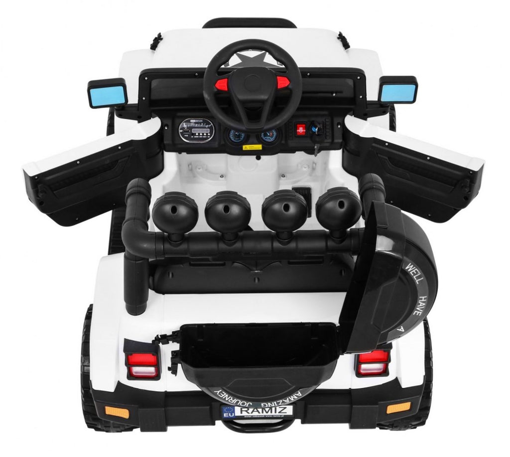 Full Time off-road vehicle 4WD White