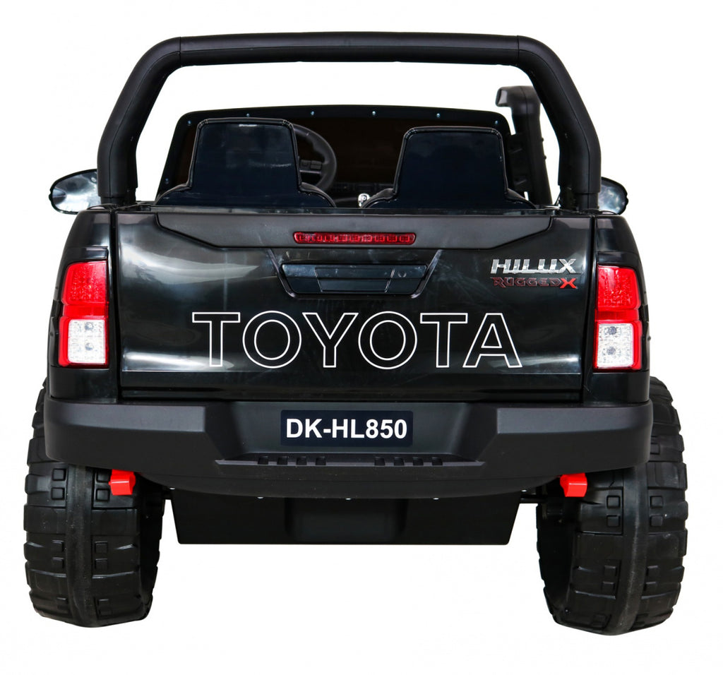 Vehicle Toyota Hilux Black