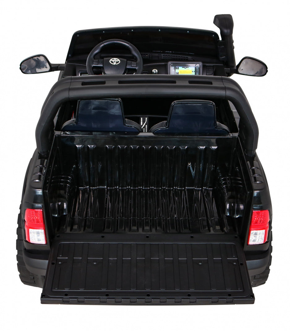 Vehicle Toyota Hilux Black