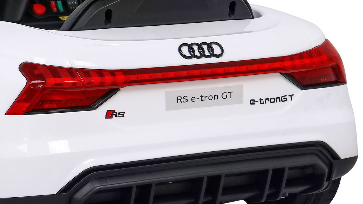 Elektrické autíčko Audi RS e-tron GT 12 V – biele