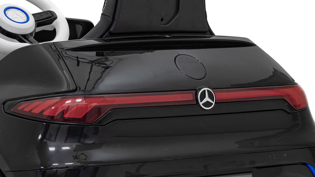 Elektrické autíčko Mercedes Mercedes-Benz AMG EQA čierna