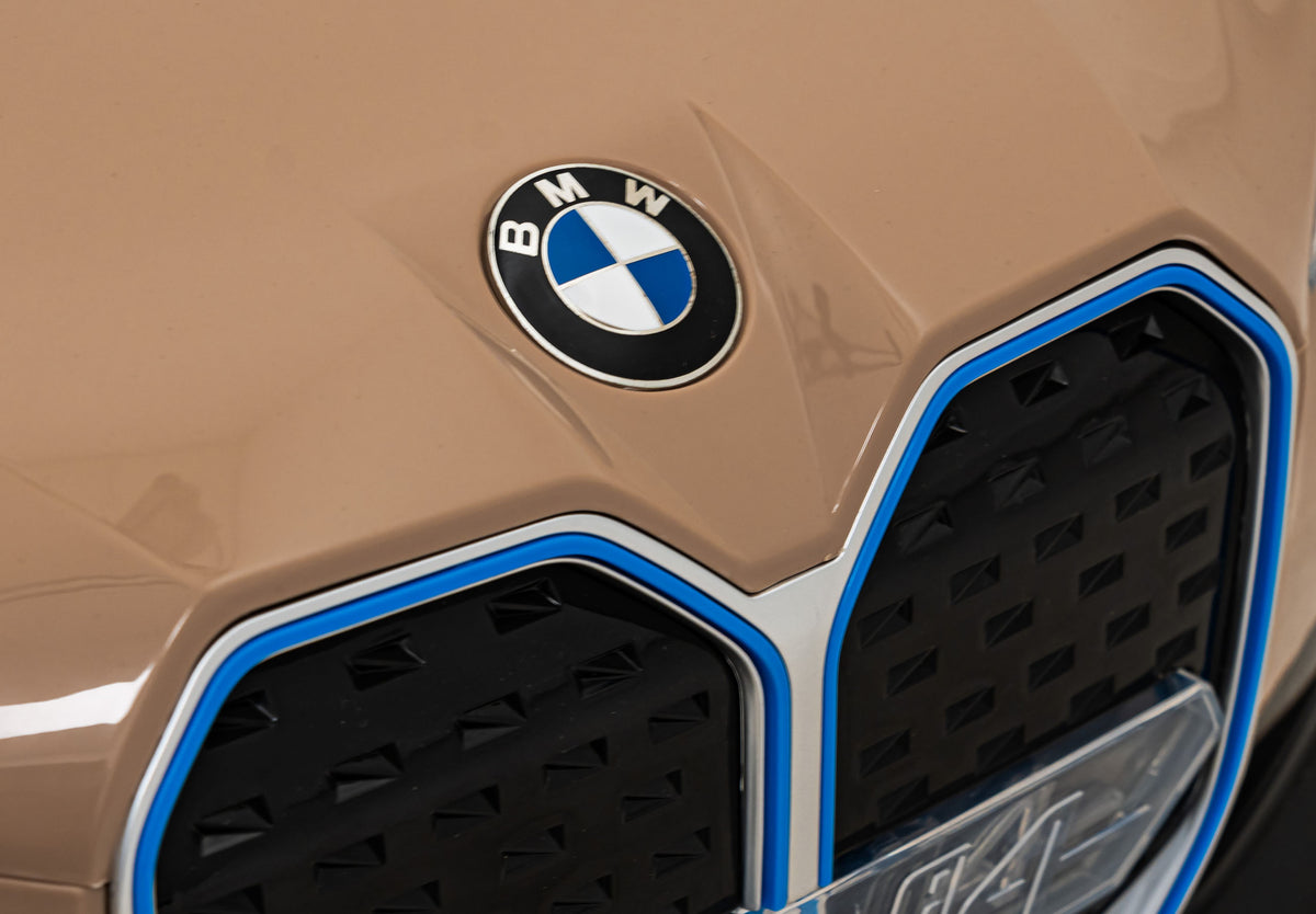 BMW I4 Gold