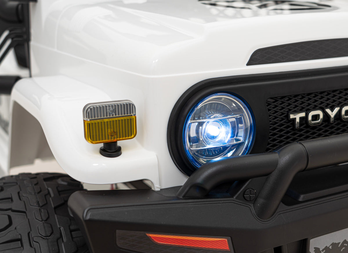 Elektrické autíčko Toyota FJ Cruiser biela