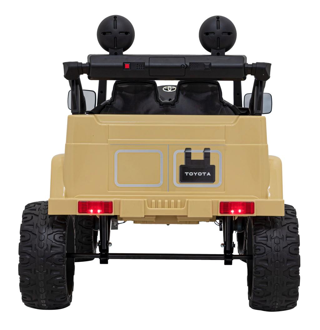 Toyota FJ Cruiser Beige