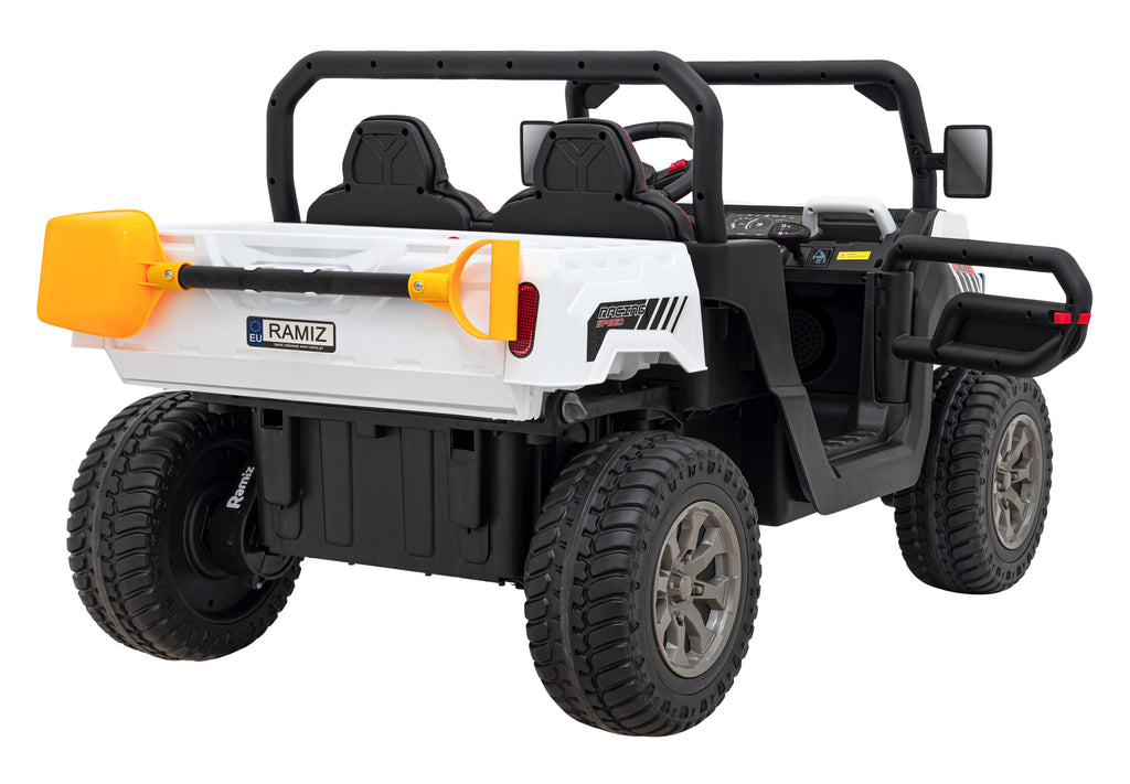 Pick-up vehicle Speed 900 White