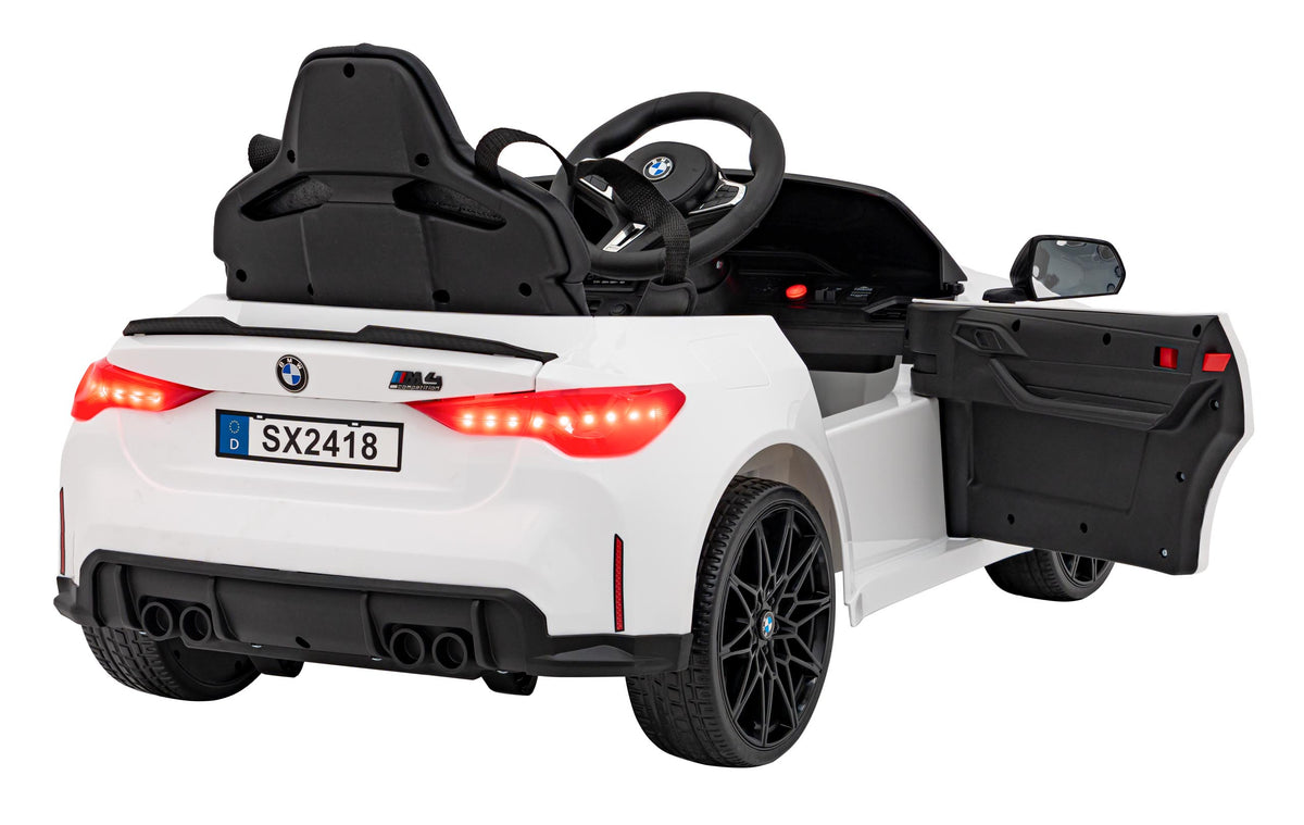 Vehicle BMW M4 White