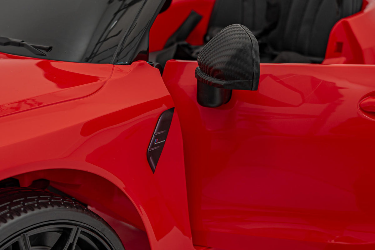 Elektrické autíčko BMW M4 červená