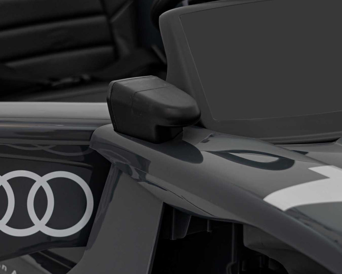 Elektrické autíčko Audi RSQ e-tron 12 V – sivé