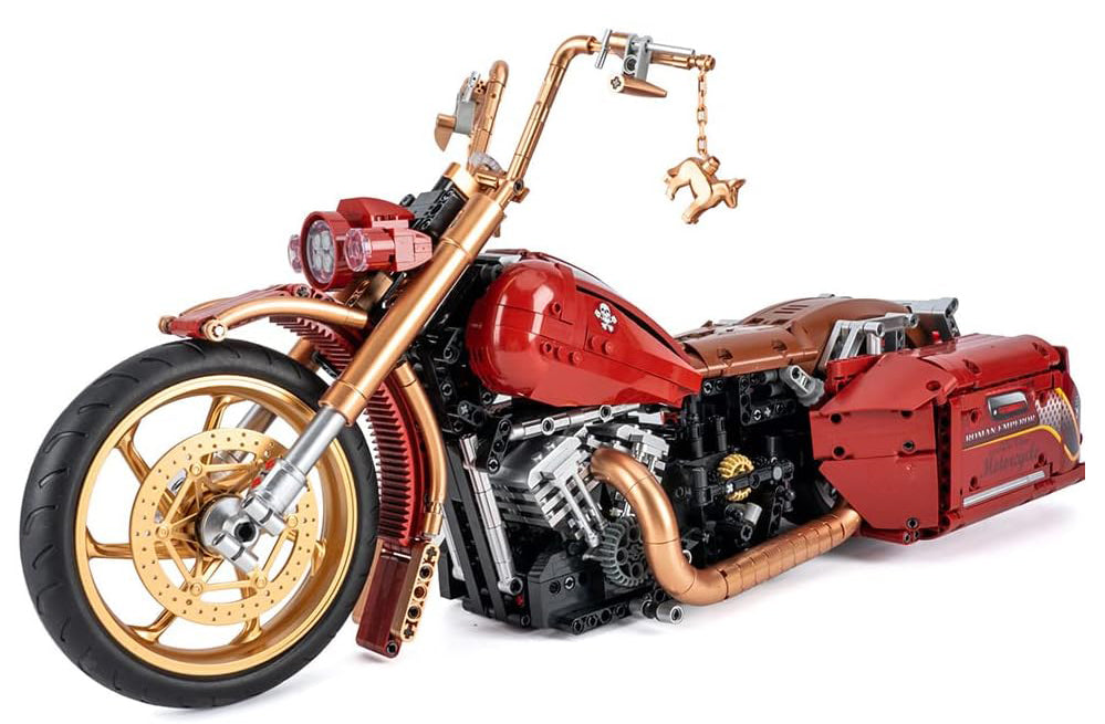 Motorcycle blocks 2111 pieces. Red