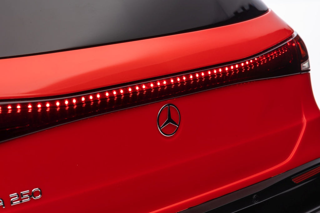 Elektrické autíčko Mercedes-Benz EQA 250 červená