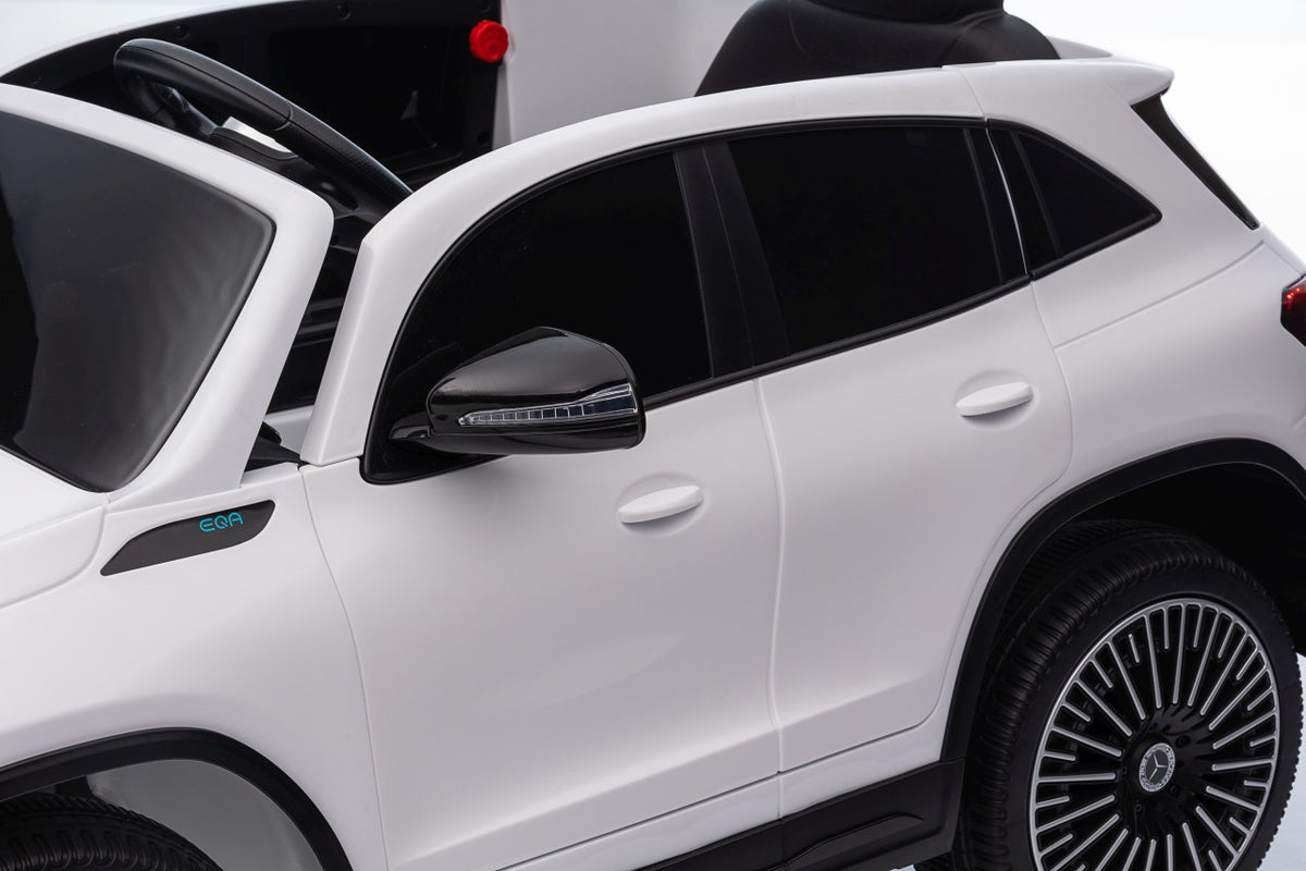 Vehicle Mercedes Benz EQA 250 White