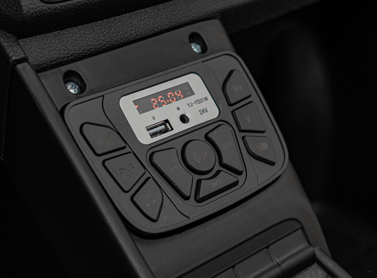 Audi Spyder R8 LIFT vehicle Blue