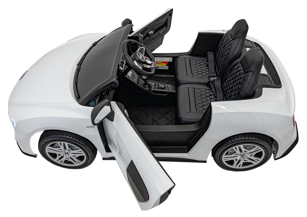 Audi Spyder R8 LIFT vehicle White