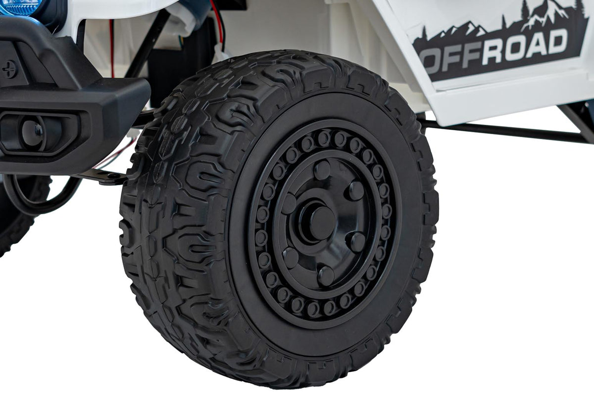 Off-Road CLIMBER vehicle White