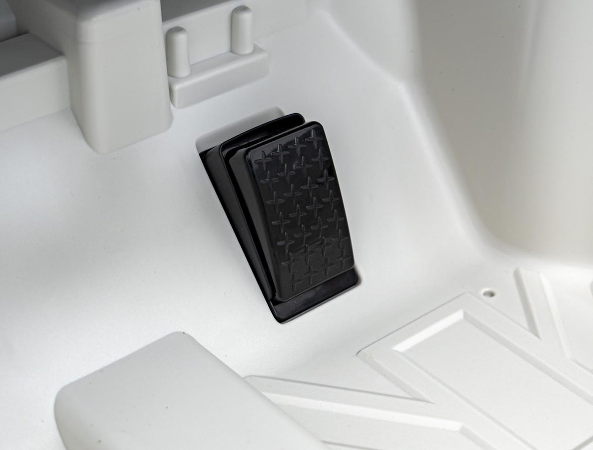 Mini Concept Aceman vehicle White