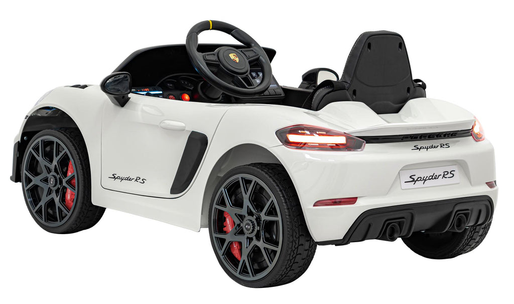 Porsche Spyder RS 718  vehicle White