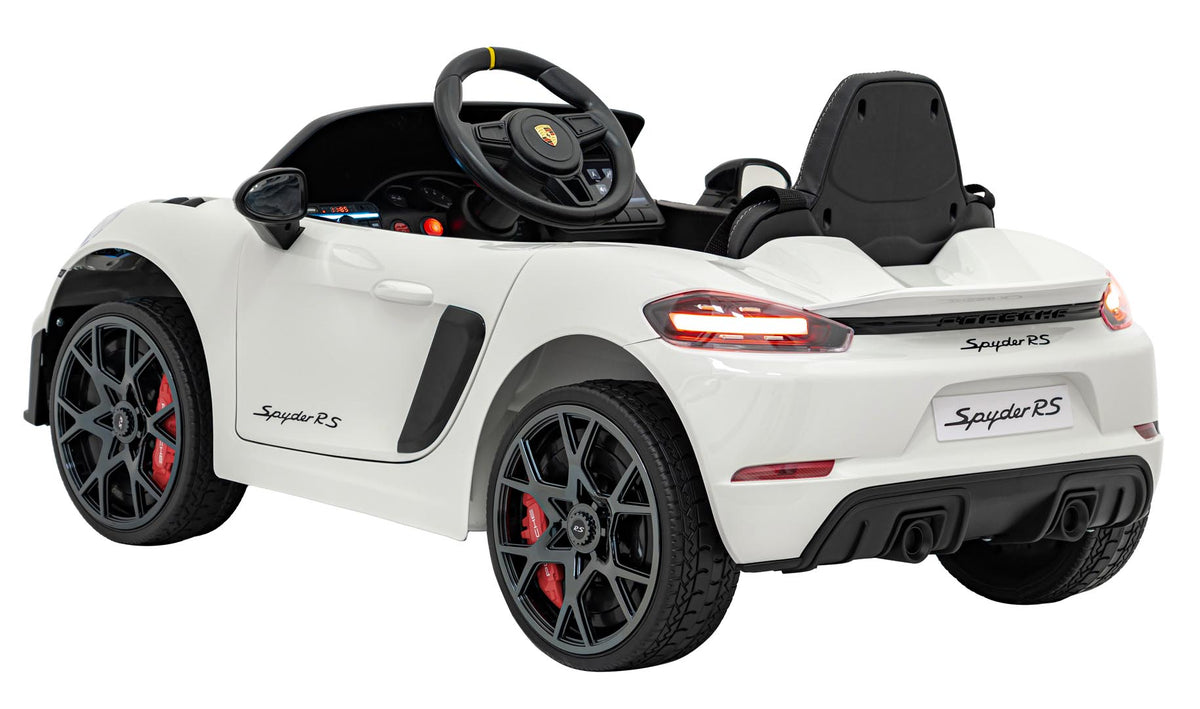 Porsche Spyder RS 718  vehicle White