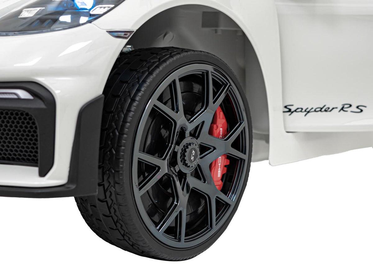 Porsche Spyder RS 718  vehicle White
