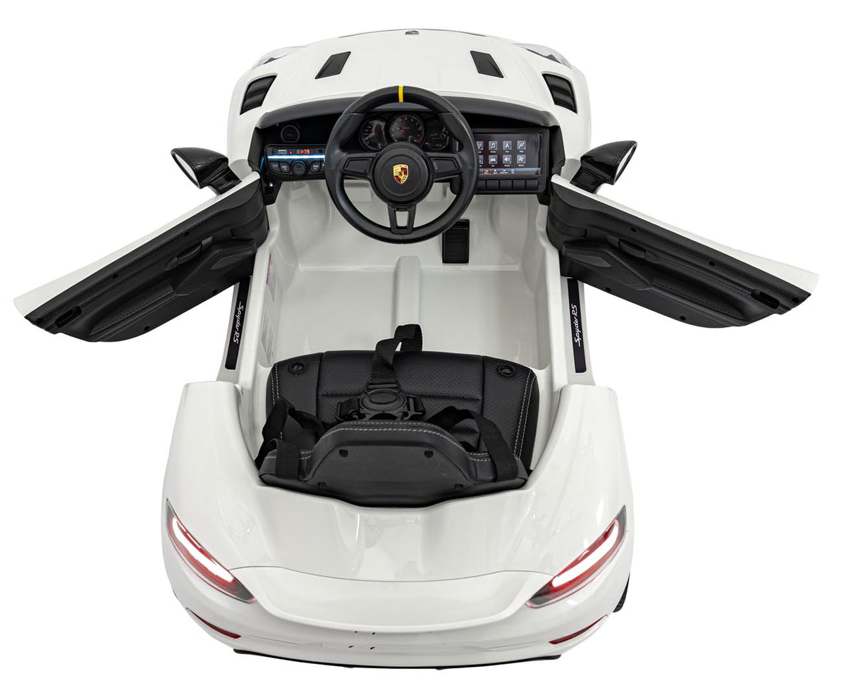 Porsche Spyder RS 718  vehicle Painting White