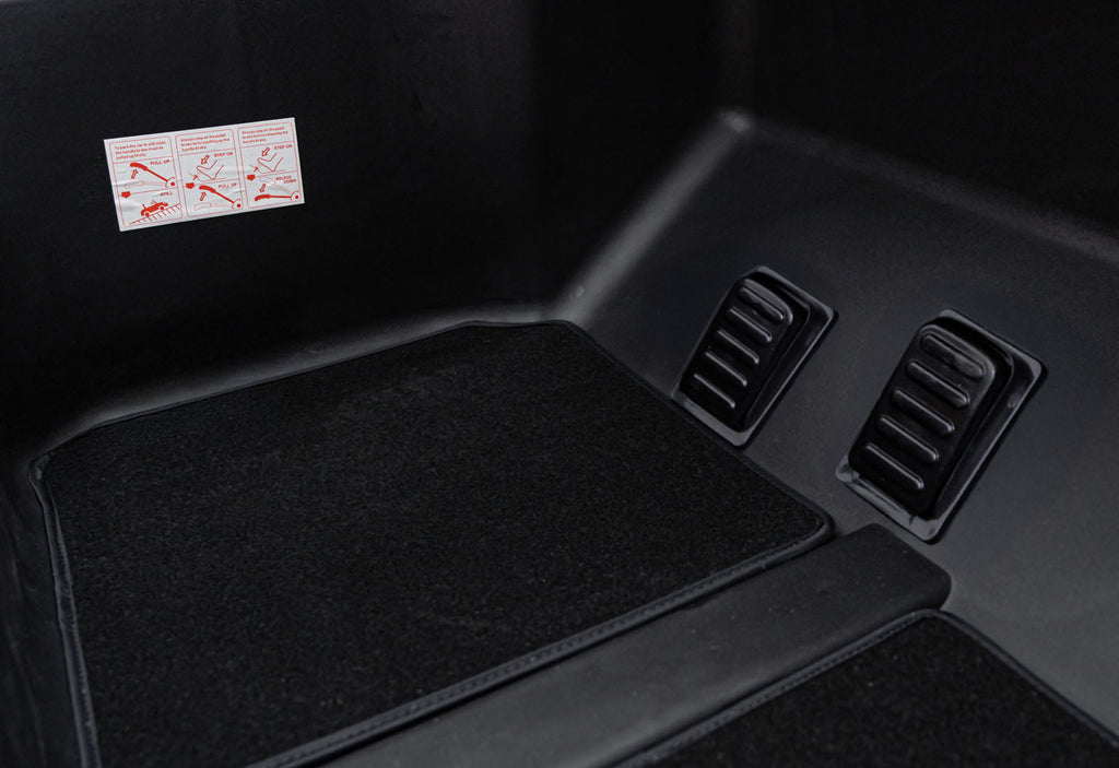 Vehicle Mercedes Benz MAYBACH G650 Black