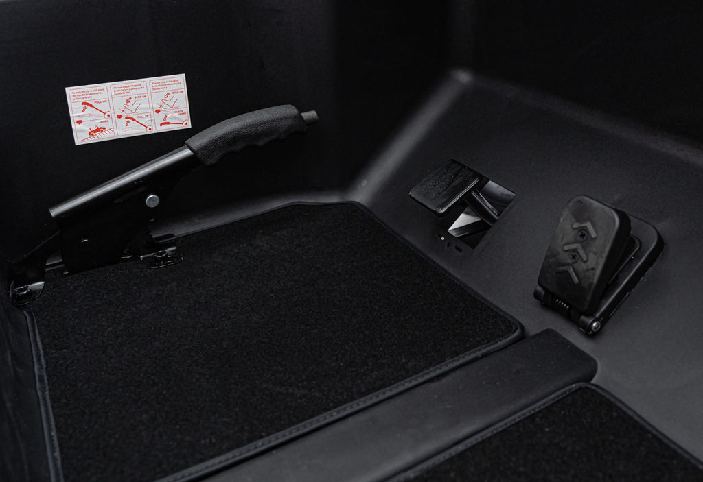 Vehicle Mercedes Benz MAYBACH G650 STRONG Black