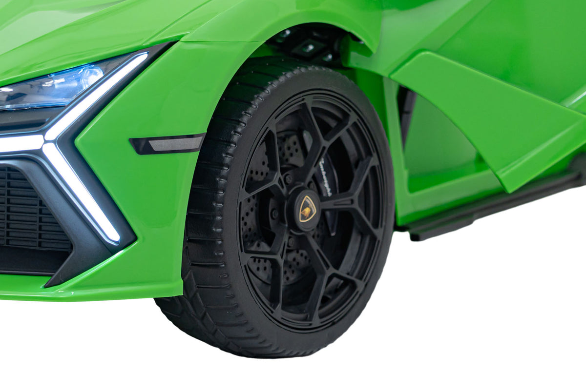 Vehicle Lamborghini Revuelto Green