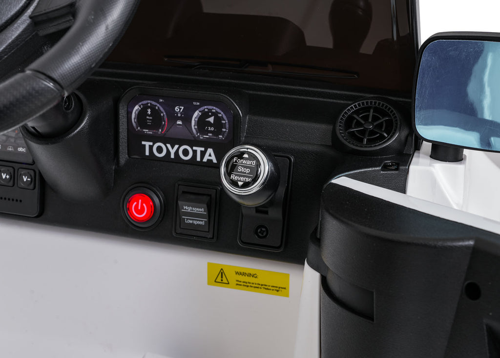 Elektrické autíčko Toyota Land Cruiser PRADO biela