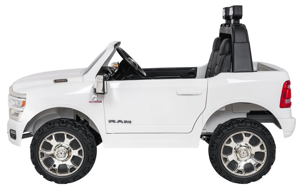 RAM 3500 White Vehicle