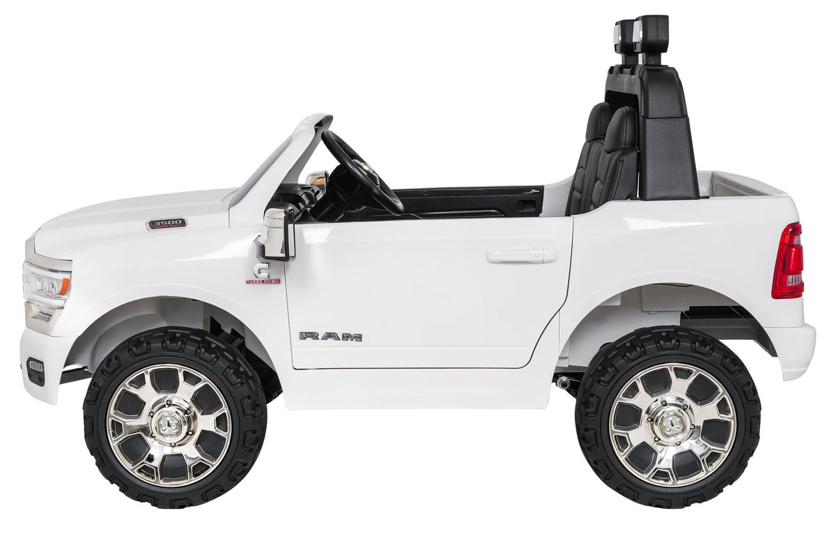 RAM 3500 White Vehicle