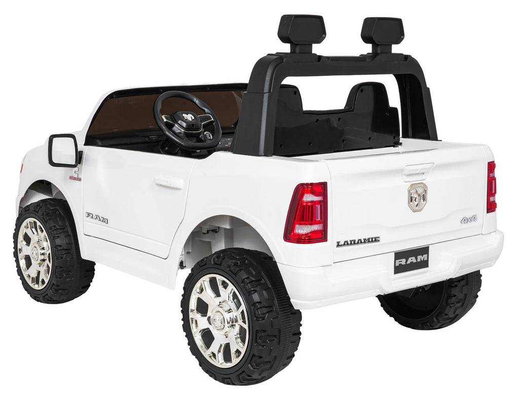RAM 3500 White Vehicle