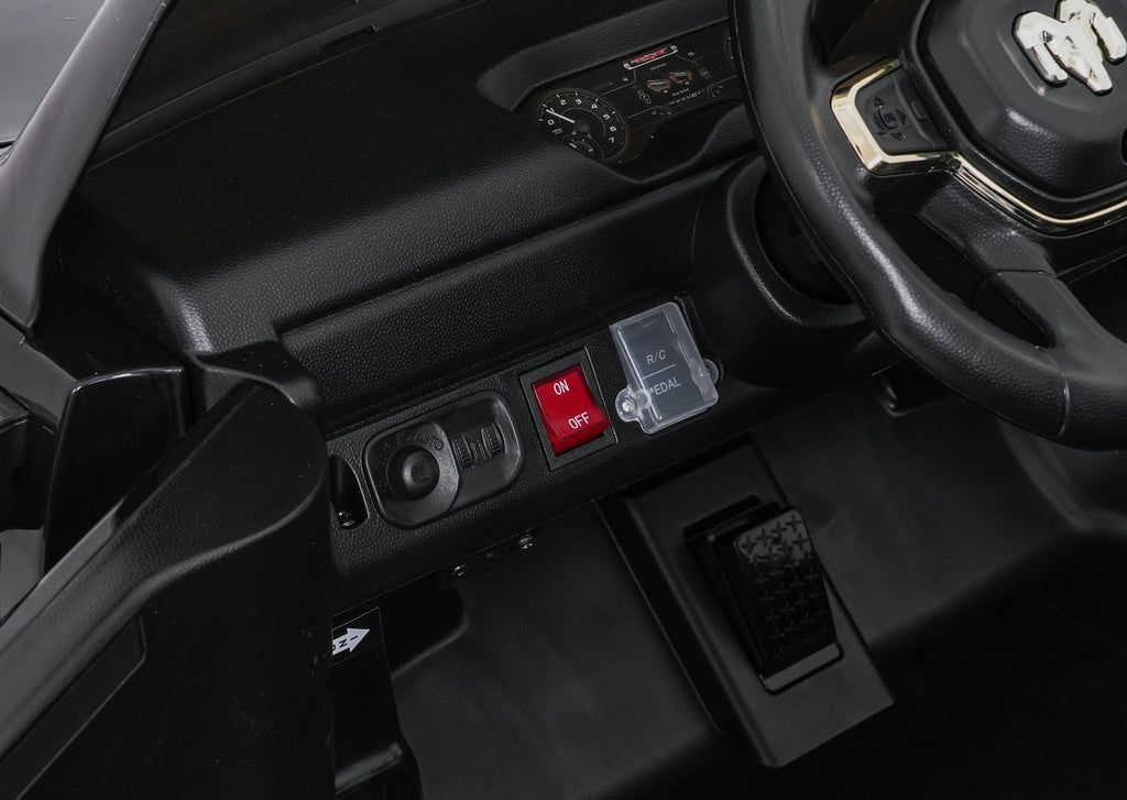 RAM 3500 Black Vehicle
