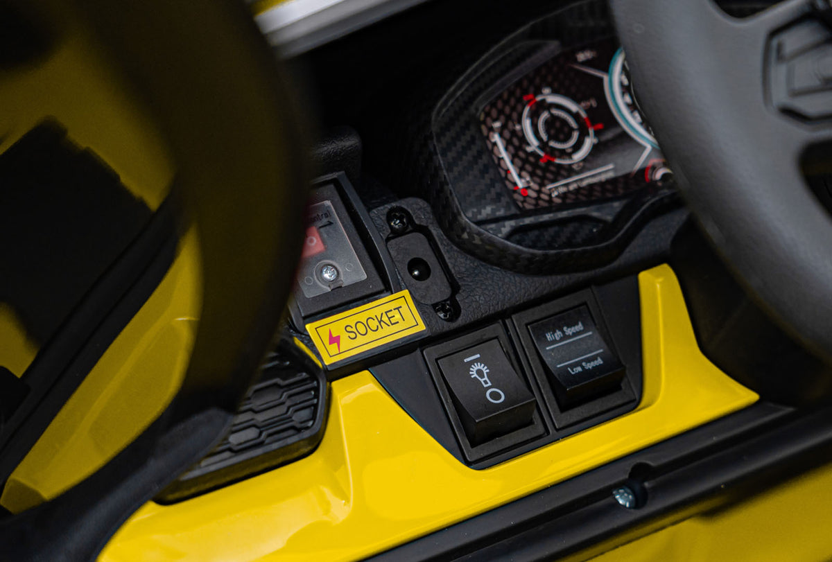 Vehicle Lamborghini Revuelto XL STRONG Yellow