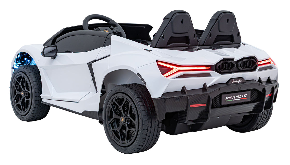 Lamborghini Revuelto XL STRONG White vehicle