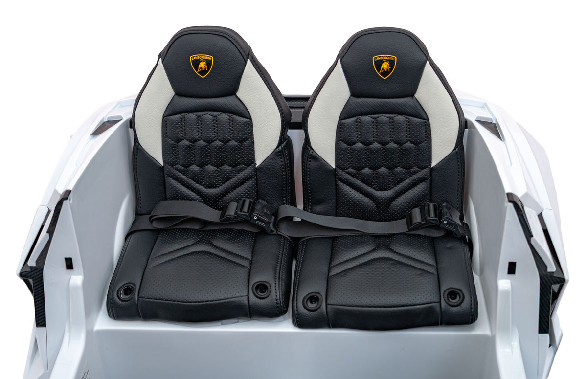 Lamborghini Revuelto XL STRONG White vehicle