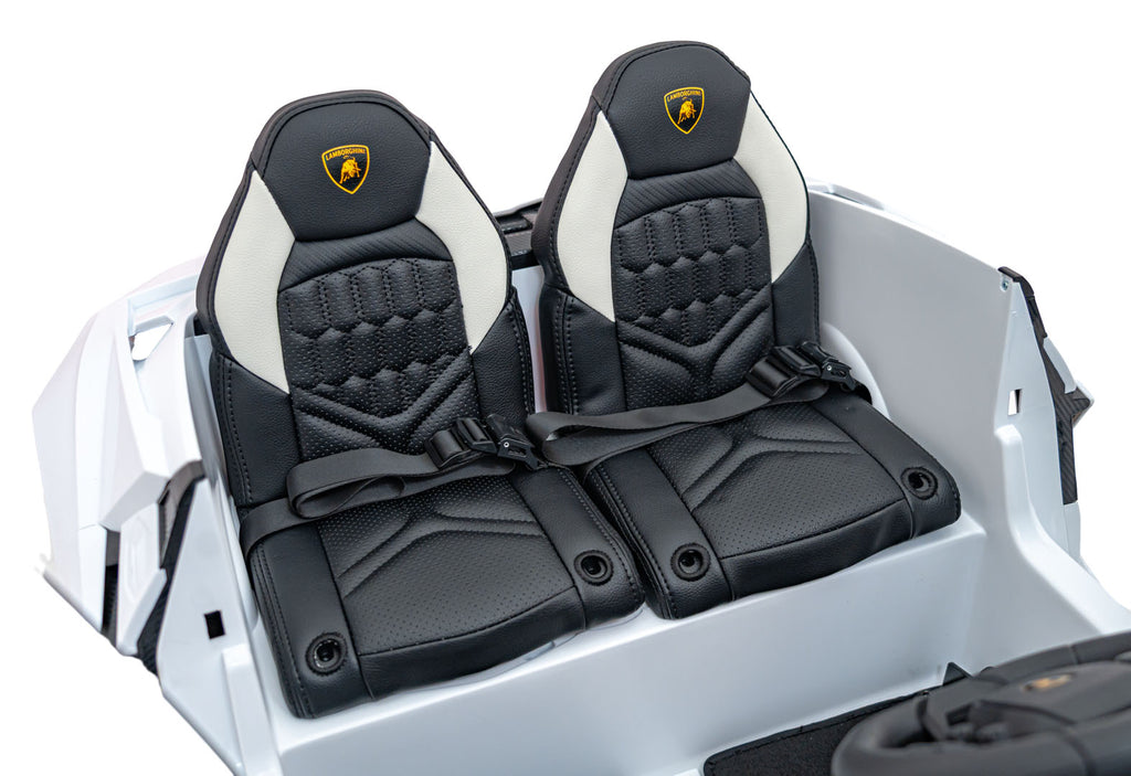 Lamborghini Revuelto XL STRONG White vehicle