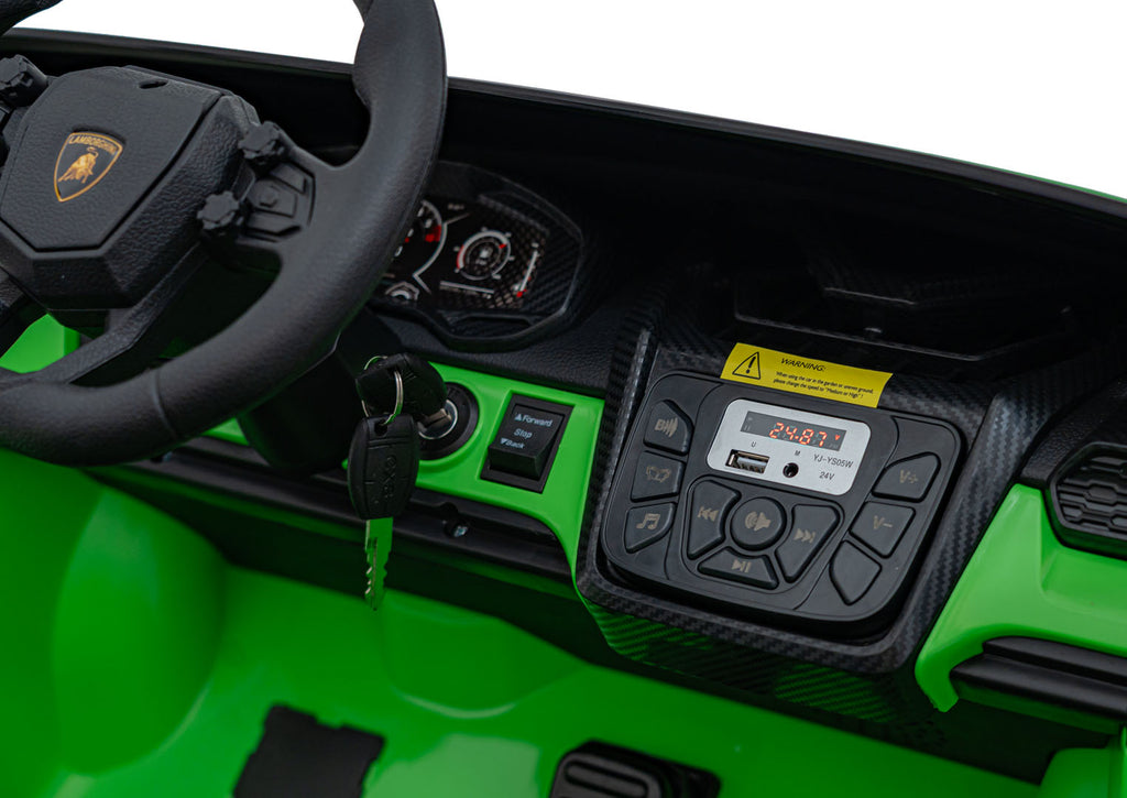 Vehicle Lamborghini Revuelto XL Green