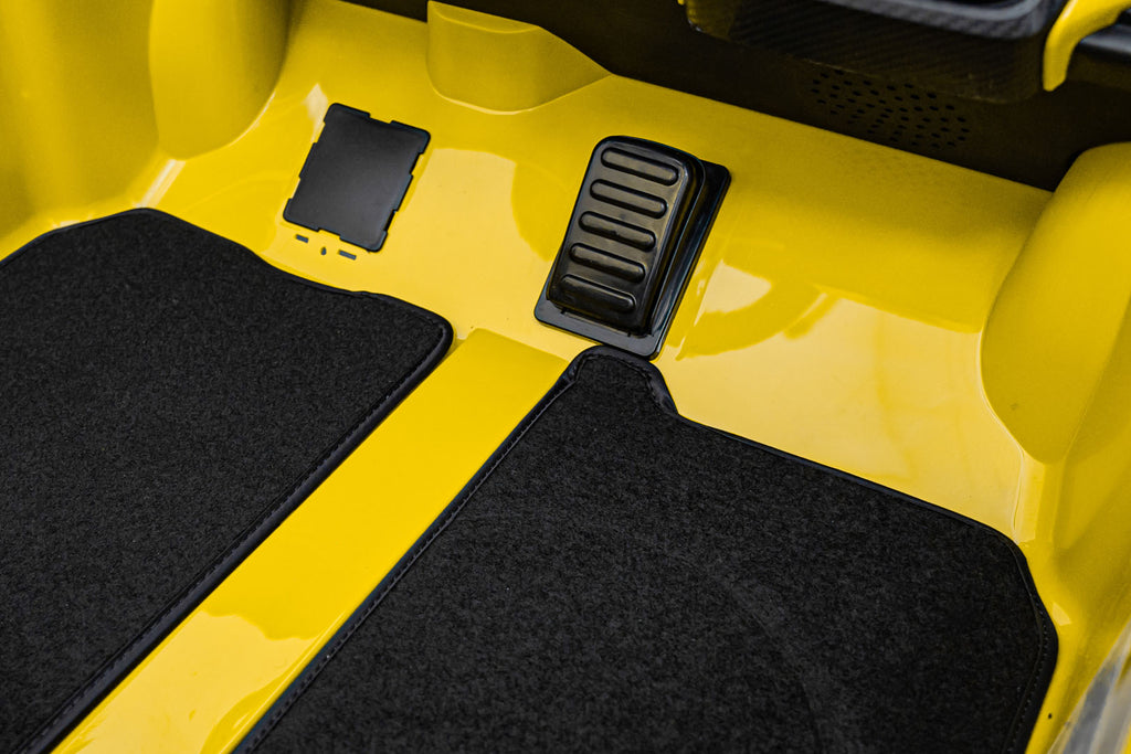 Lamborghini Revuelto XL Yellow vehicle