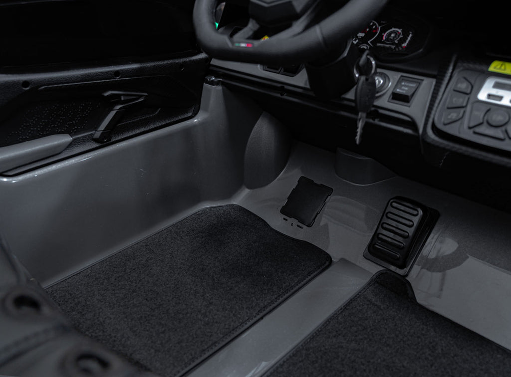 Vehicle Lamborghini Revuelto XL Gray