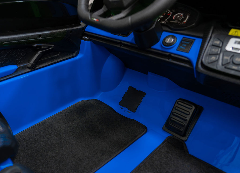 Lamborghini Revuelto XL Blue vehicle