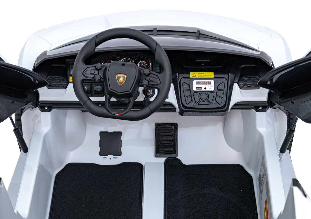 Lamborghini Revuelto XL White vehicle