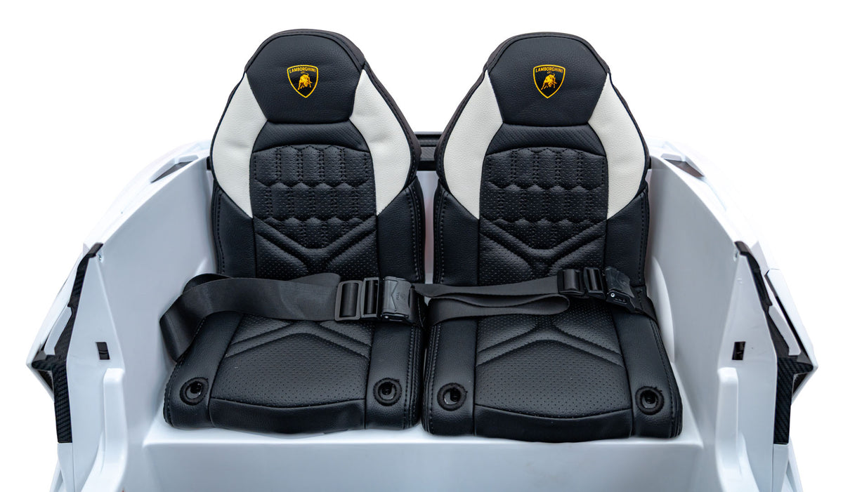 Lamborghini Revuelto XL White vehicle